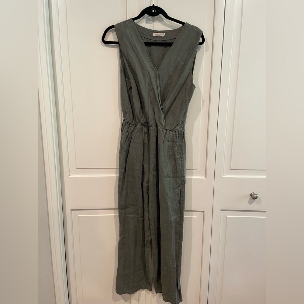 100% Linen Sleeveless Olive Jumpsuit